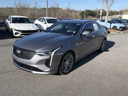 Used 2020 Cadillac CT4 Premium Luxury image 3