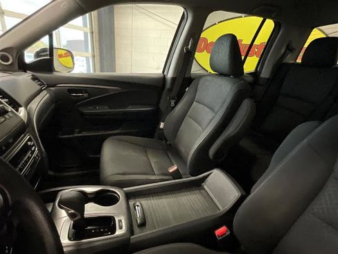 Used 2019 Honda Ridgeline Sport image 12