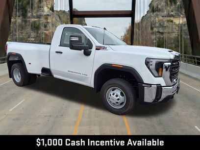 New 2026 GMC Sierra 3500 Pro w/ 1SA Pro Safety Plus Package