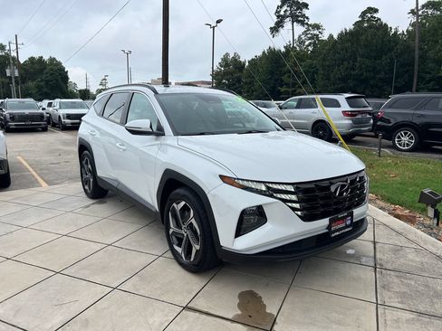 Used 2022 Hyundai Tucson SEL w/ Convenience + Premium Package FWD image 3