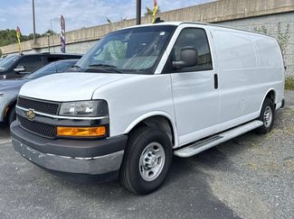 Used 2024 Chevrolet Express 2500 w/ Driver Convenience Package RWD video 1