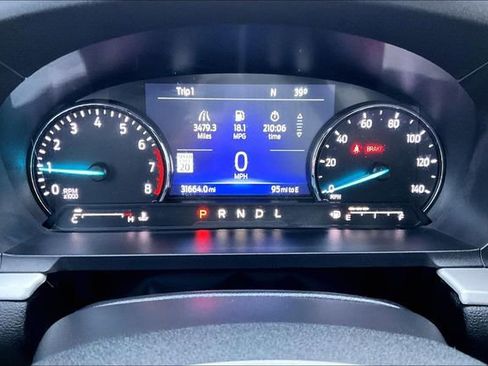 Used 2022 Ford Explorer XLT w/ Equipment Group 202A image 15