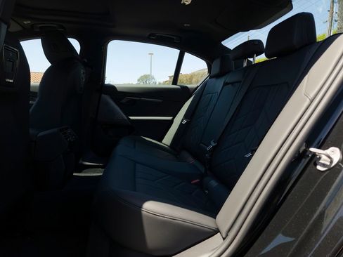 New 2026 BMW i5 eDrive40 w/ M Sport Package RWD image 9