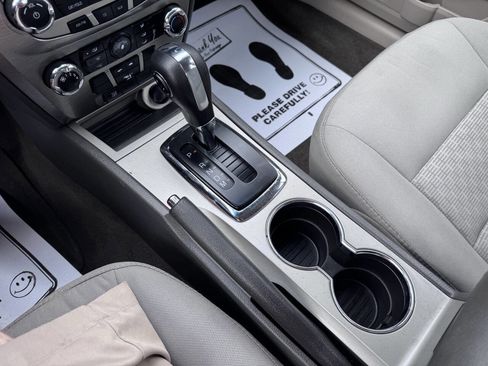 Used 2012 Ford Fusion SE image 23