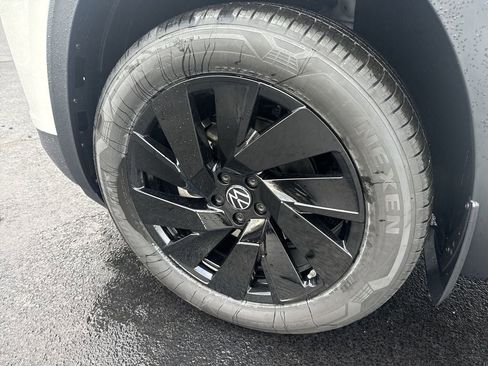 New 2026 Volkswagen Atlas SE AWD/4WD image 8