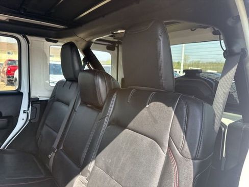 Used 2020 Jeep Wrangler Unlimited Rubicon AWD/4WD image 36