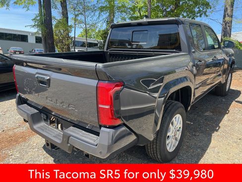 Used 2025 Toyota Tacoma SR5 image 7