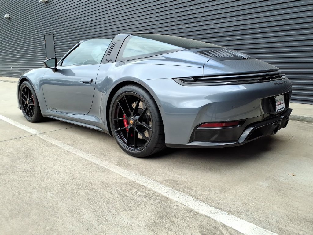 Certified 2026 Porsche 911 Targa 4 GTS AWD/4WD image 3
