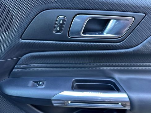 Used 2024 Ford Mustang GT Premium image 19