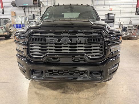 Used 2025 RAM 2500 Big Horn AWD/4WD image 39