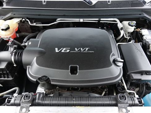 Used 2018 Chevrolet Colorado ZR2 image 35