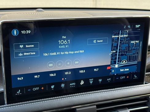 Used 2025 Lincoln Corsair Grand Touring w/ Equipment Group 301A image 17