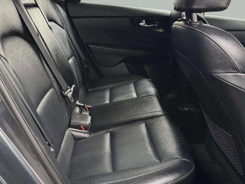 Used 2021 Kia Forte EX image 8
