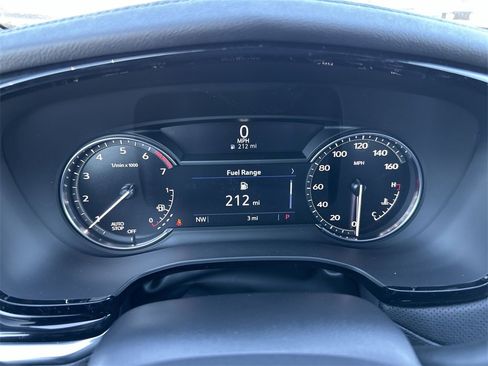 New 2025 Cadillac XT6 Luxury image 15