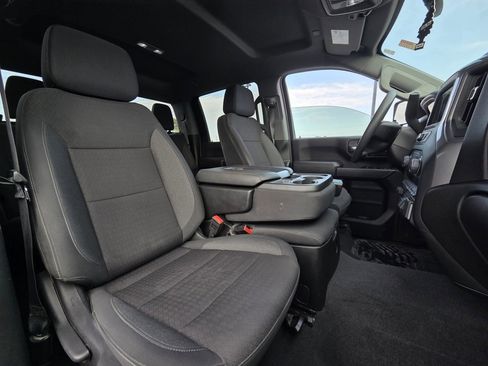 Used 2025 Chevrolet Silverado 2500 Custom w/ Custom Value Package image 29