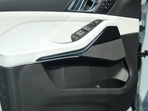 New 2026 BMW X7 xDrive40i w/ Executive Package image 20