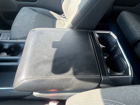 Used 2022 Ford F150 XLT image 40