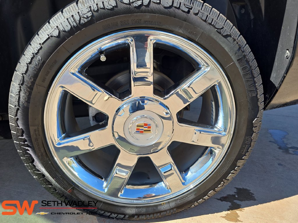 Used 2013 Cadillac Escalade Luxury AWD/4WD image 34
