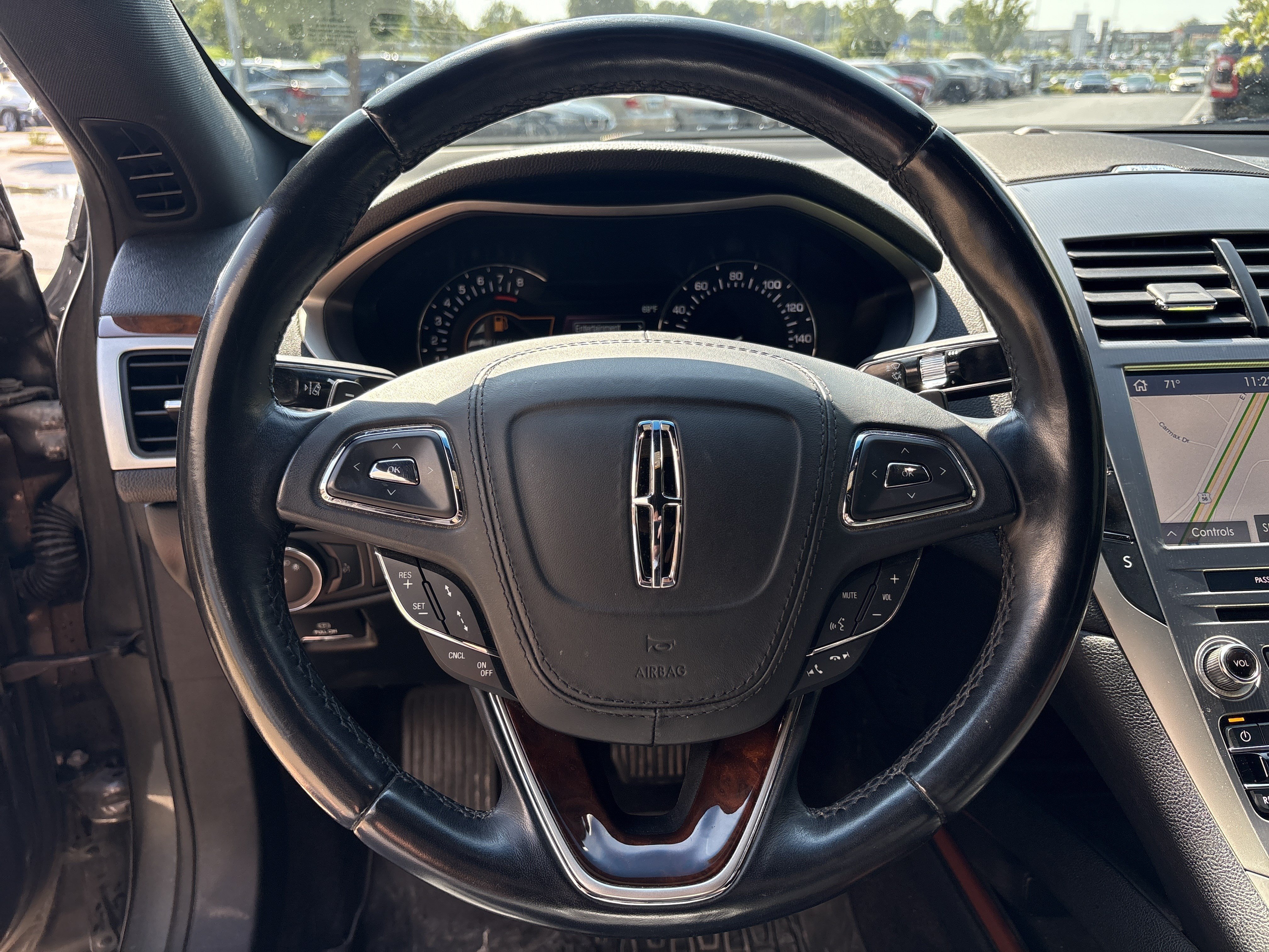 Used 2020 Lincoln MKZ Reserve w/ Luxury Package AWD/4WD image 18