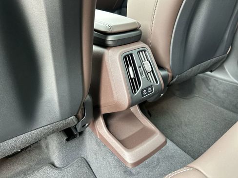 Used 2025 BMW X1 xDrive28i w/ Convenience Package image 28