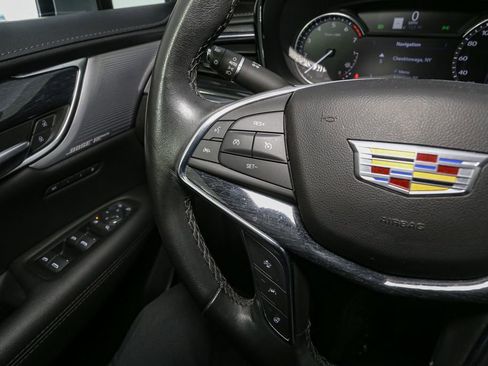 Used 2023 Cadillac XT5 Premium Luxury image 35