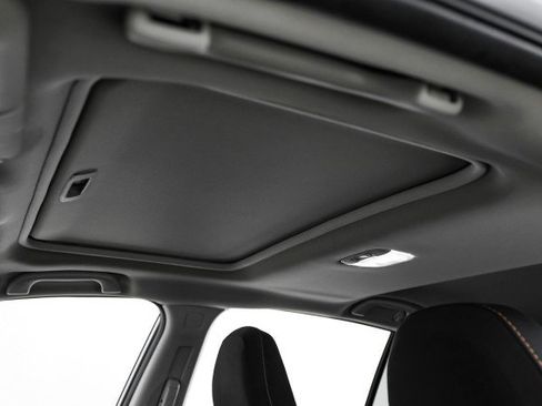 Used 2019 Subaru Crosstrek 2.0i Premium image 25