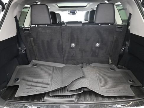 Used 2024 Toyota Grand Highlander AWD image 23