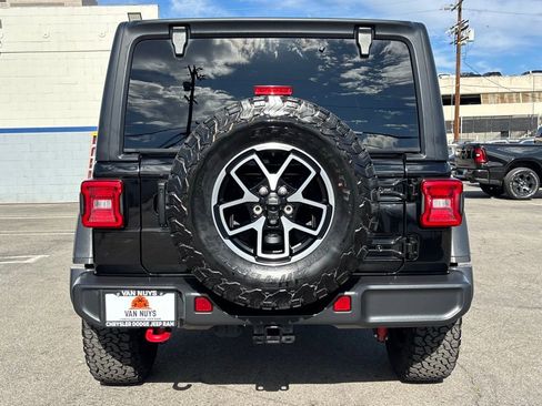 Used 2024 Jeep Wrangler Unlimited Rubicon image 5