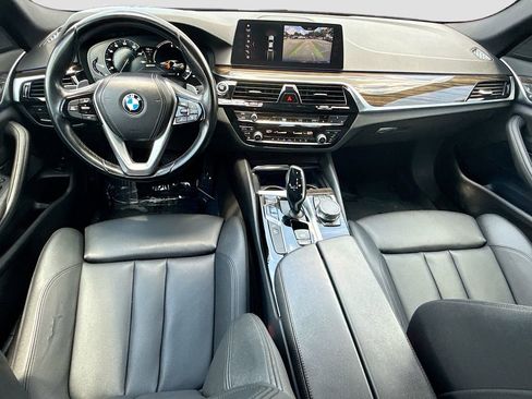 Used 2018 BMW 530e RWD image 16