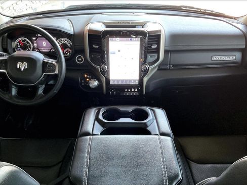 Used 2022 RAM 1500 Laramie AWD/4WD image 7