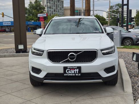 Used 2022 Volvo XC40 T5 Momentum AWD/4WD image 10