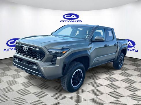 Used 2024 Toyota Tacoma TRD Off-Road AWD/4WD image 8