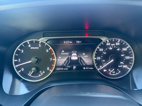 Used 2025 Nissan Rogue SV AWD/4WD image 5