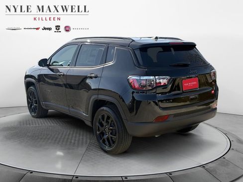 New 2026 Jeep Compass Latitude AWD/4WD image 14