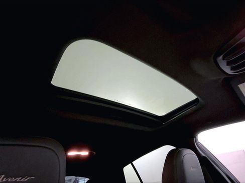 Used 2025 Buick Envista Avenir FWD image 28