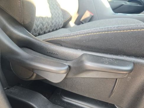 Used 2024 Chevrolet Equinox LT image 48