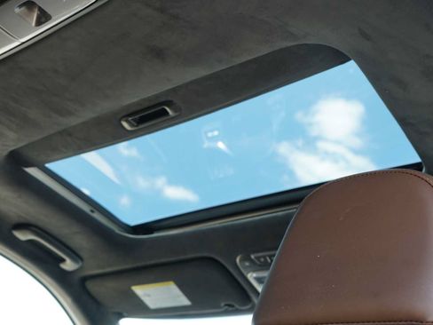 Certified 2022 Kia Telluride SX w/ SX Prestige Package AWD/4WD image 30