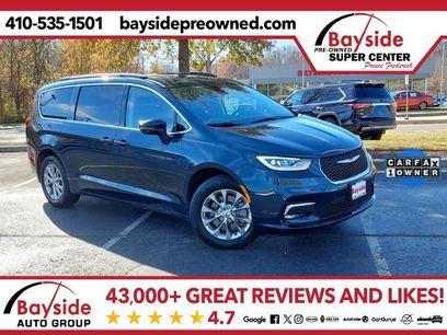 Used 2022 Chrysler Pacifica Touring-L