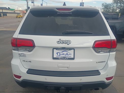Used 2022 Jeep Grand Cherokee Laredo E w/ Security & Convenience Group AWD/4WD image 7