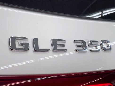 Used 2024 Mercedes-Benz GLE 350 4MATIC image 14