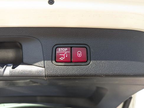 Used 2020 Mercedes-Benz GLS 450 4MATIC image 48