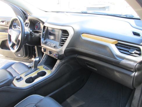 Used 2017 GMC Acadia Denali w/ Technology Package FWD image 69