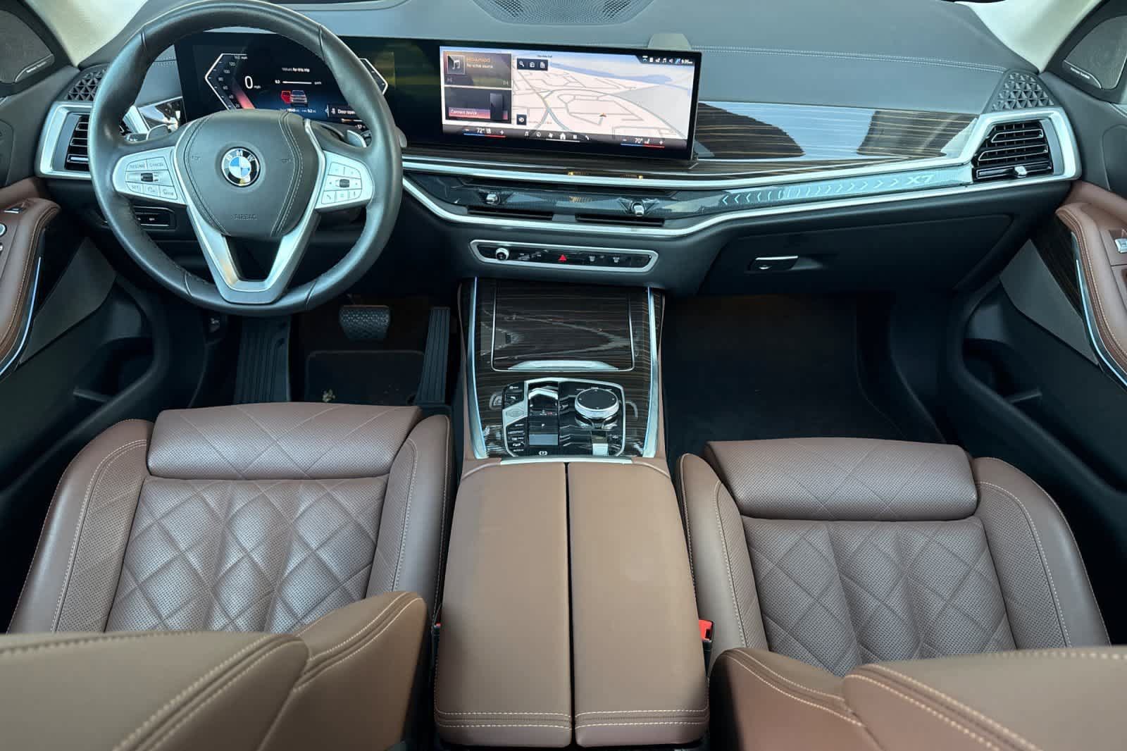 Used 2026 BMW X7 xDrive40i AWD/4WD image 3