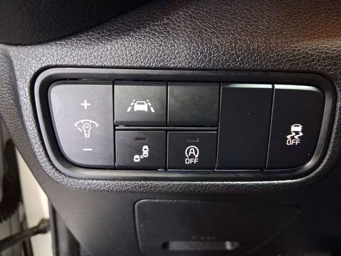 Used 2020 Kia Soul S FWD image 28