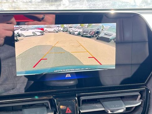 Used 2024 Chevrolet TrailBlazer RS w/ Convenience Package image 13