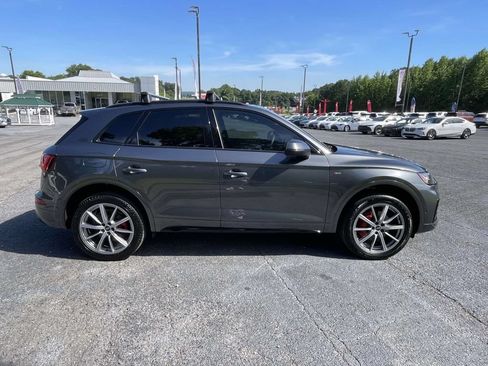 Used 2024 Audi Q5 e Prestige AWD/4WD image 2