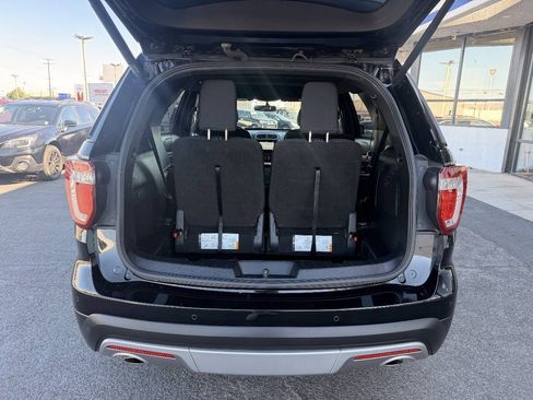 Used 2017 Ford Explorer XLT w/ Equipment Group 201A AWD/4WD image 9