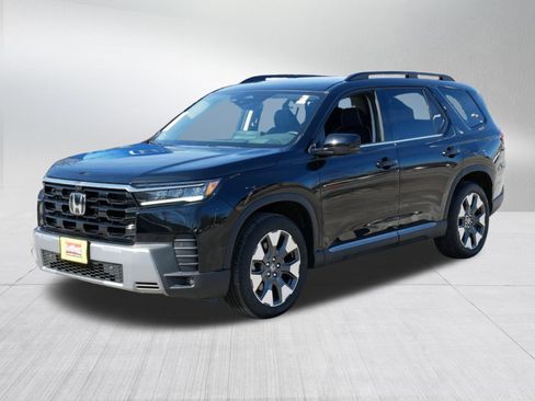 Certified 2026 Honda Pilot Elite image 3