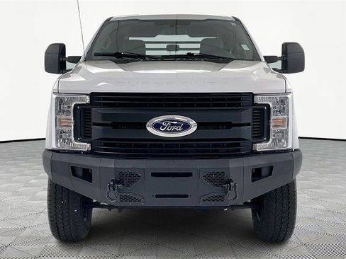 Used 2019 Ford F350 XL image 2