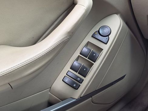 Used 2012 Cadillac CTS Premium RWD image 15